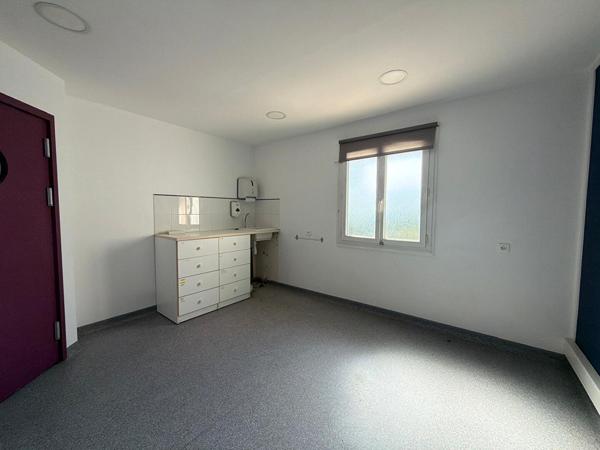 Local commercial avec logement