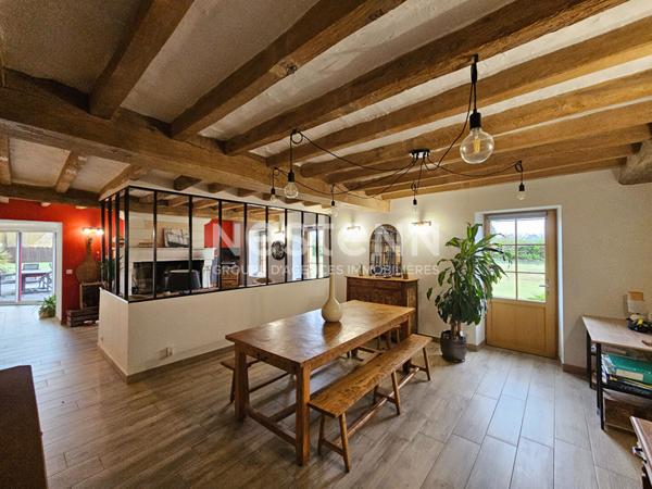 EXCLUSIVITE- Propriété de charme entièrement rénovée à FOUGERE (49)