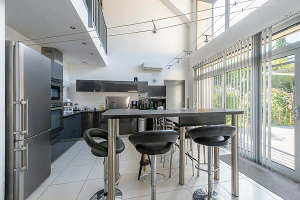 Maison à vendre 8 pièces 230m² Saint-Amand-les-Eaux (59230)