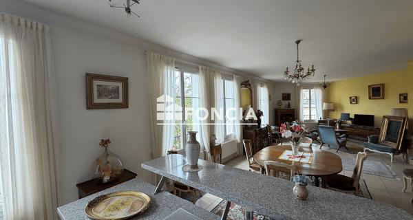 À vendre Appartement 4 pièces 142.4 m² - Beauvais 60000