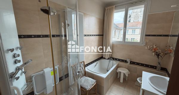 À vendre Appartement 4 pièces 142.4 m² - Beauvais 60000