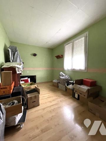 A VENDRE - REZE - Le Chateau - Au RDC surelevé - Appartement T4 d'env 72.63m² ave cave.