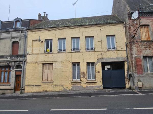 Vente / Immeuble à Guise (02120)