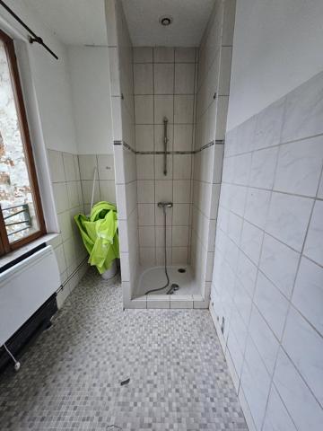 Vente / Immeuble à Guise (02120)