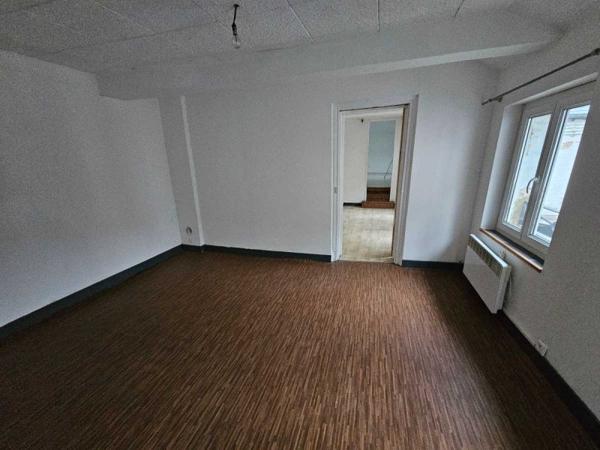 Vente / Immeuble à Guise (02120)