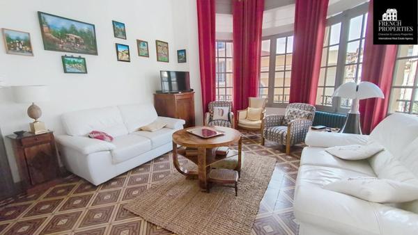 Appartement bourgeois - 108m² habitable -  Deuxième étage - Parfait état - Centre ville de Perpignan