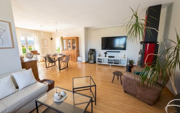 Maison à vendre    7 pièces • 201,78 m2 Vergèze