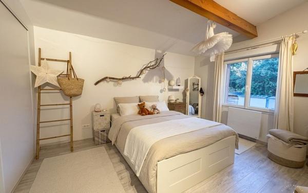 Maison à vendre    7 pièces • 201,78 m2 Vergèze