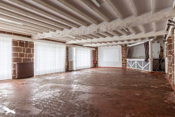 Grange à vendre 180 000 € Varetz 7 p 500 m² DPE