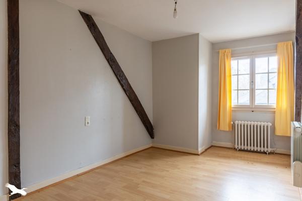 Grange à vendre 180 000 € Varetz 7 p 500 m² DPE