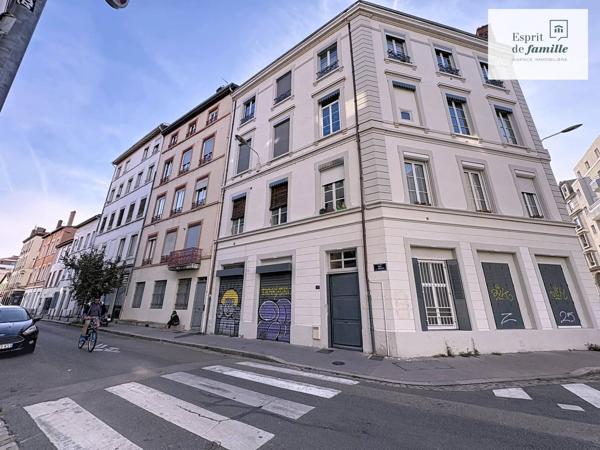 À VENDRE – Local commercial 90 m2 – Lyon 7ème (rue d’Anvers)