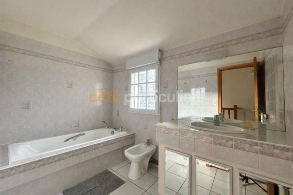 Vente Immeuble182 m² - 10 Pièces - LAUSSONNE (43150)