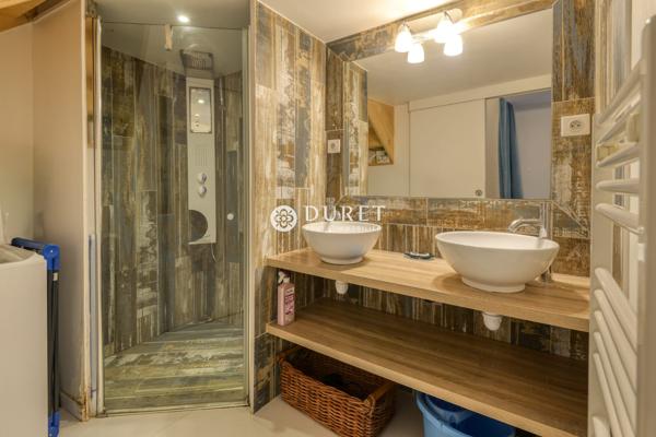 Ensemble immobilier d’exception au cœur du marais – Maison + 3 gîtes