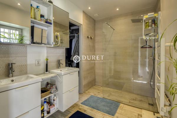 Ensemble immobilier d’exception au cœur du marais – Maison + 3 gîtes