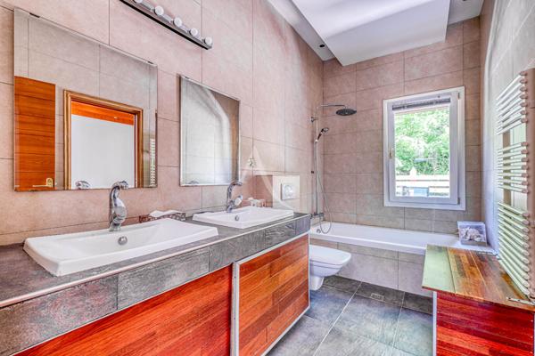 Maison d'architecte UNIQUE à Neuilly-Plaisance !