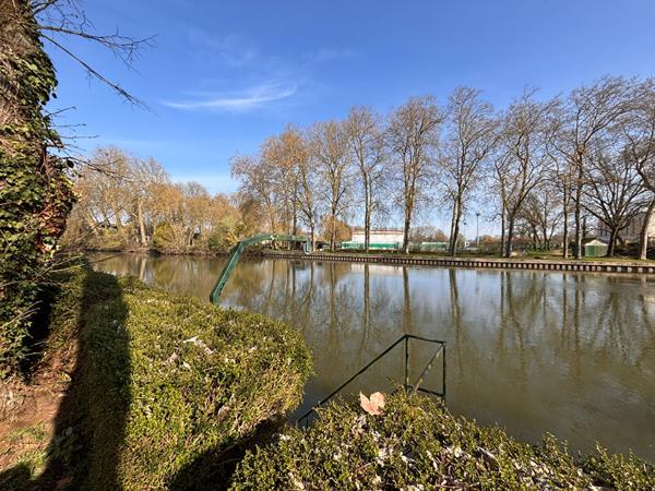 Maison de caractère avec accès Loir - Centre de La Flèche