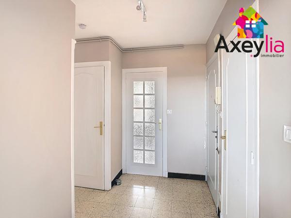 Roanne (42300) A VENDRE - 1 MIN DE ROANNE - APPARTEMENT T3 AVEC GARAGE ET 2 BALCONS