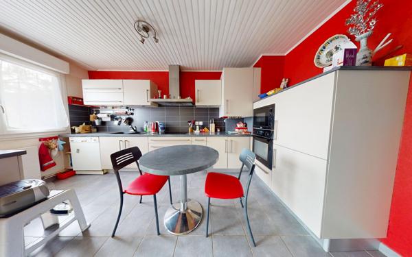 Maison à vendre    5 pièces • 90 m2 Carquefou