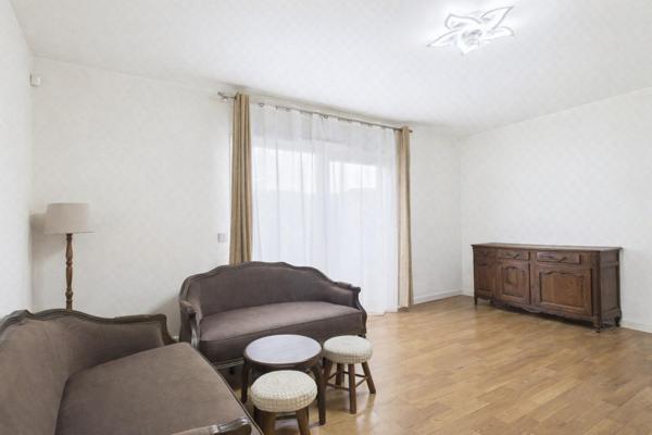 Belle Résidence de 2014, T4 de 74m², proche métro 7