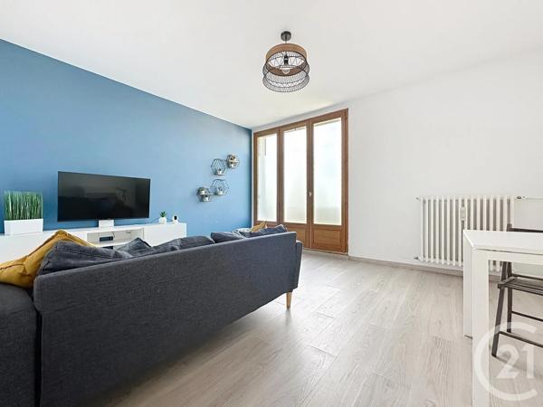 Appartement F4 à vendre  4 pièces - 75 m 2   ST ANDRE LES VERGERS  - 10