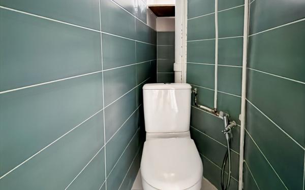 Appartement à vendre    2 pièces • 58,94 m2 Paris 18