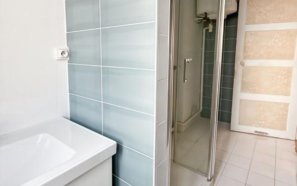 Appartement à vendre    2 pièces • 58,94 m2 Paris 18