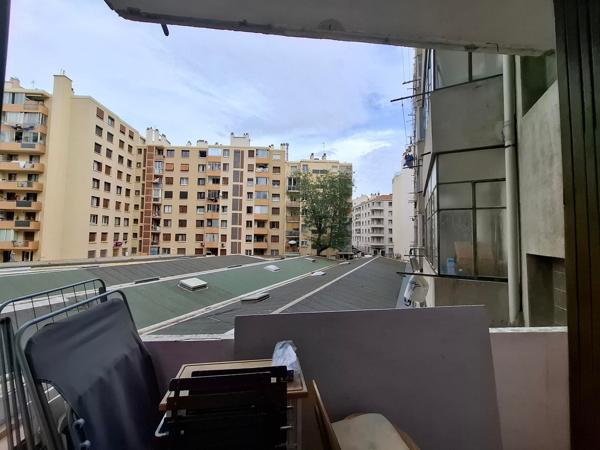 Appartement · Location Marseille (13005) 3 pièces · 52m²