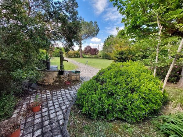 Maison rurale à vendre à Saint-Antoine-de-Breuilh en Dordogne (24230), ref : 18113/62 Maison rurale à vendre à Saint-Antoine-de-Breuilh en Dordogne (24230), ref : 18113/62