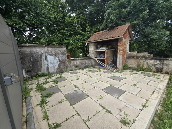 appartement RDC entièrement Rénové.