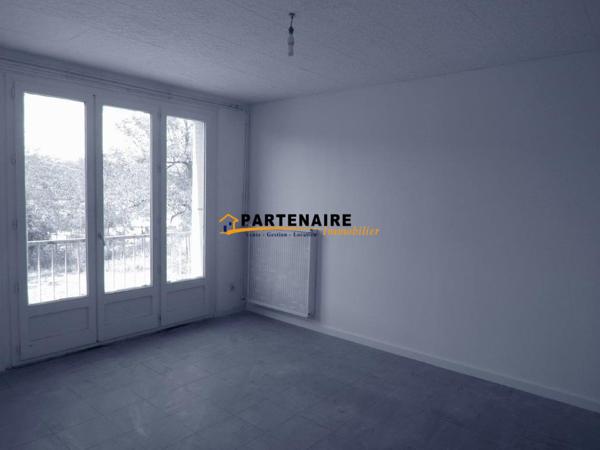 Appartement à louer, 2 pièces - Saint-Vallier 26240