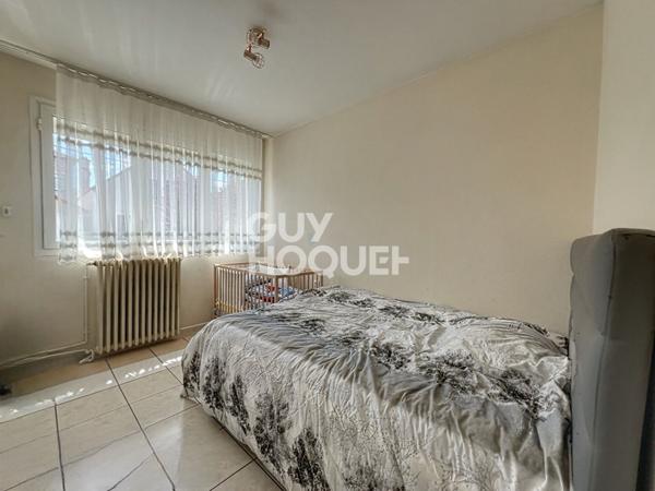 Maison Stains 5 pièce(s)