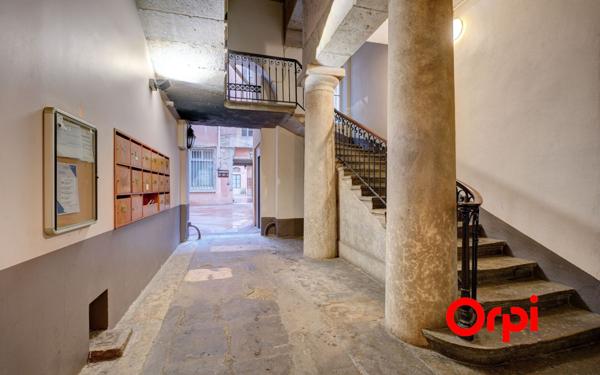 Appartement à vendre    3 pièces • 94,23 m2 Lyon 2