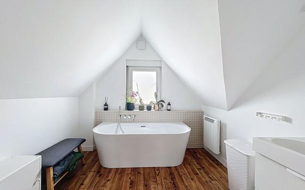 Maison à vendre    4 pièces •  Landivisiau