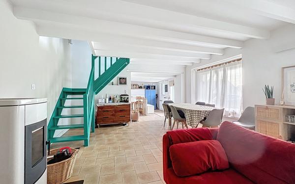 Maison à vendre    4 pièces •  Landivisiau