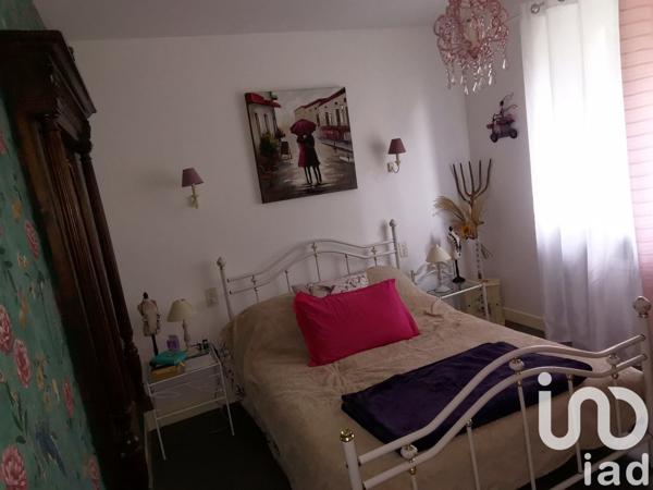 Maison 7 pièces de 160 m² à Saint-Sébastien (23160)