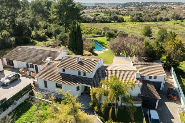 Vente Maison de luxe Sanary-sur-Mer 9 Pièces 453 m²