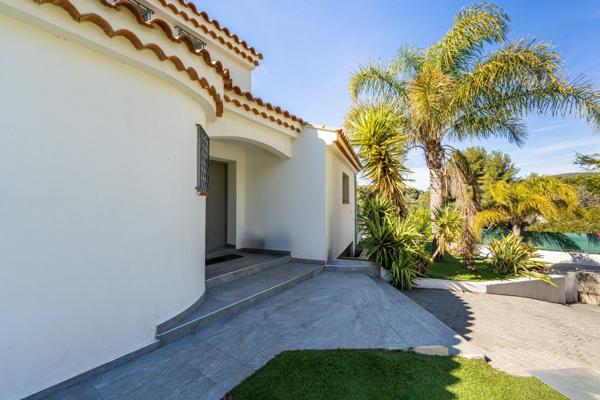 Vente Maison de luxe Sanary-sur-Mer 9 Pièces 453 m²