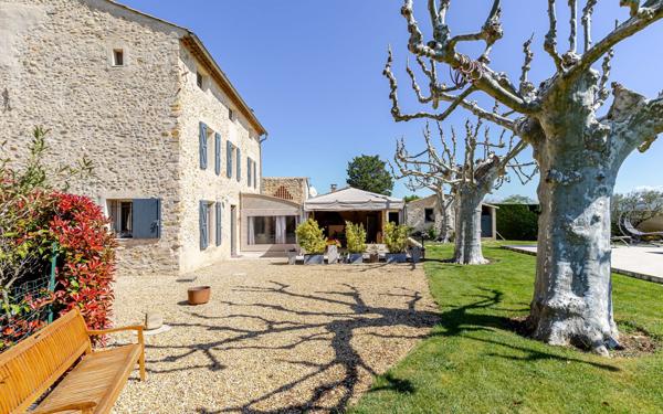 Maison à vendre    5 pièces • 220 m2 Manosque