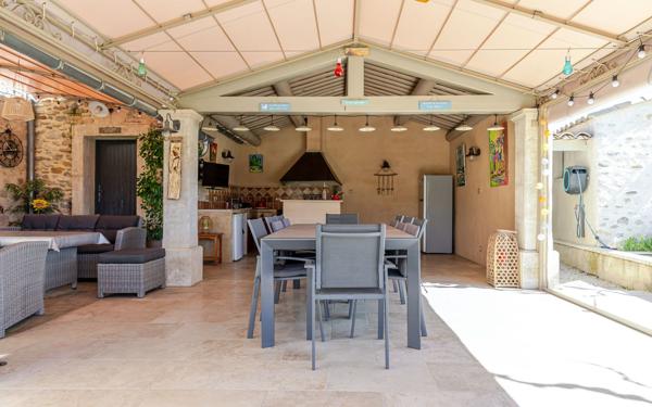 Maison à vendre    5 pièces • 220 m2 Manosque