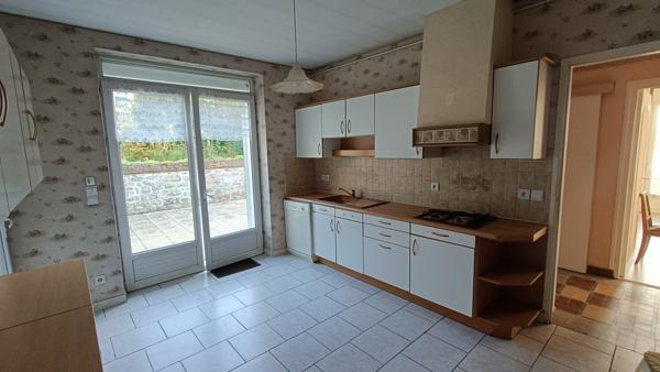 Maison centre bourg, rue calme