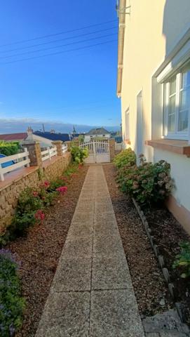 Maison centre bourg, rue calme