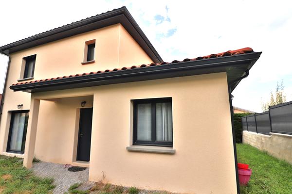 Maison Craponne 5 pièces 3 chambres, 117 m2 sur un terrain de 627m²