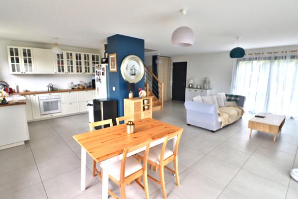 Maison Craponne 5 pièces 3 chambres, 117 m2 sur un terrain de 627m²