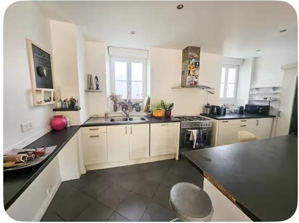 Maison de ville 3 chambres et un T2 indépendant double séjour salon 260 000 € H.A.I.*