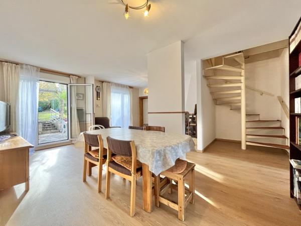 Villa Mitoyenne SEYNOD - 5 CHAMBRES - JARDIN