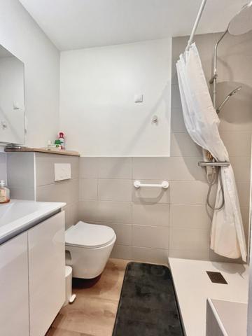 Villa Mitoyenne SEYNOD - 5 CHAMBRES - JARDIN