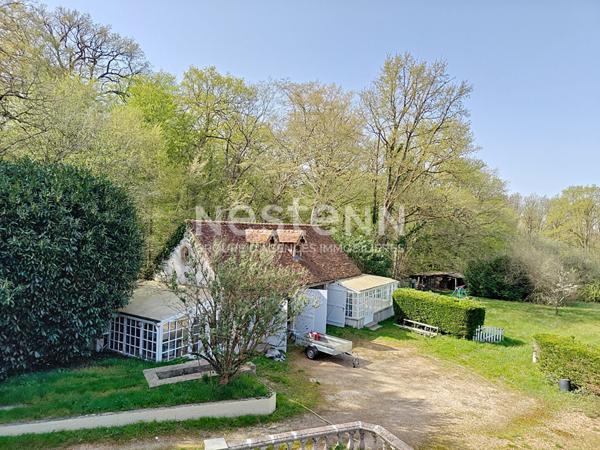 Demeure d'exception avec parc, pièce d'eau et dépendance, coup de coeur assuré - A deux pas du château de CHEVERNY