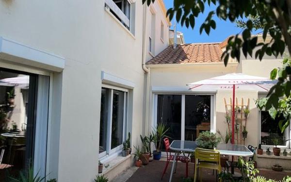 Maison à vendre    4 pièces •  Gradignan