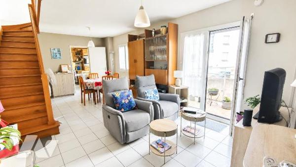 À vendre – Bel appartement T3 en duplex avec balcon, parking et emplacement idéal
