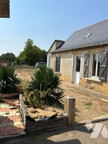 MAISON A VENDRE BAUGE EN ANJOU
Maison ancienne située dans la campagne de FOUGERE.
Maison anc...